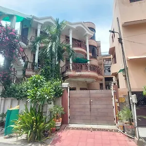  Séjour chez l'habitant N Agra Inde